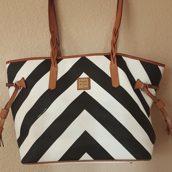 Dooney & Bourke Handbags - Dooney & Bourke Chevron Tote/ Handbag
